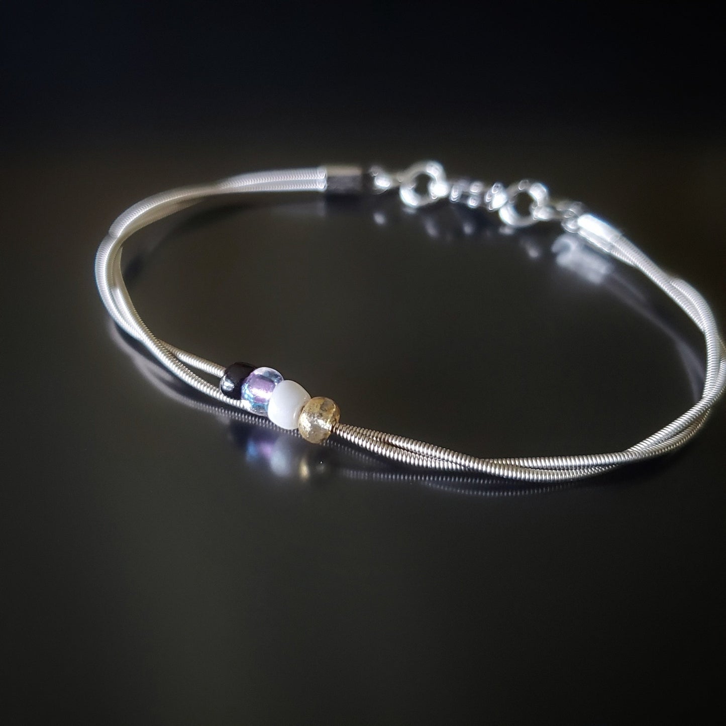 Bracelet de fierté non-binaire en corde de guitare