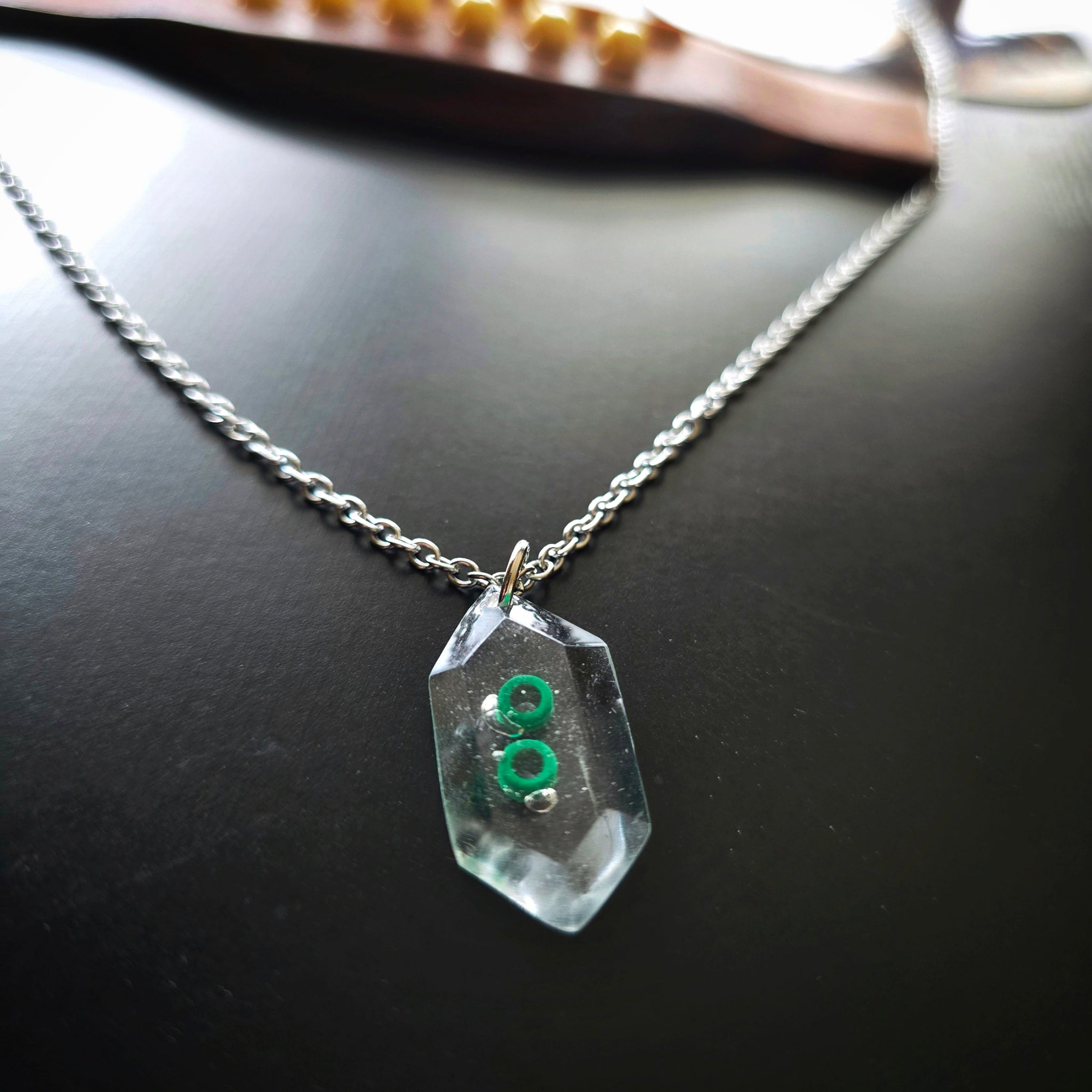 Hexagone Resine Pendant with Green Guitar String Ballends Necklace