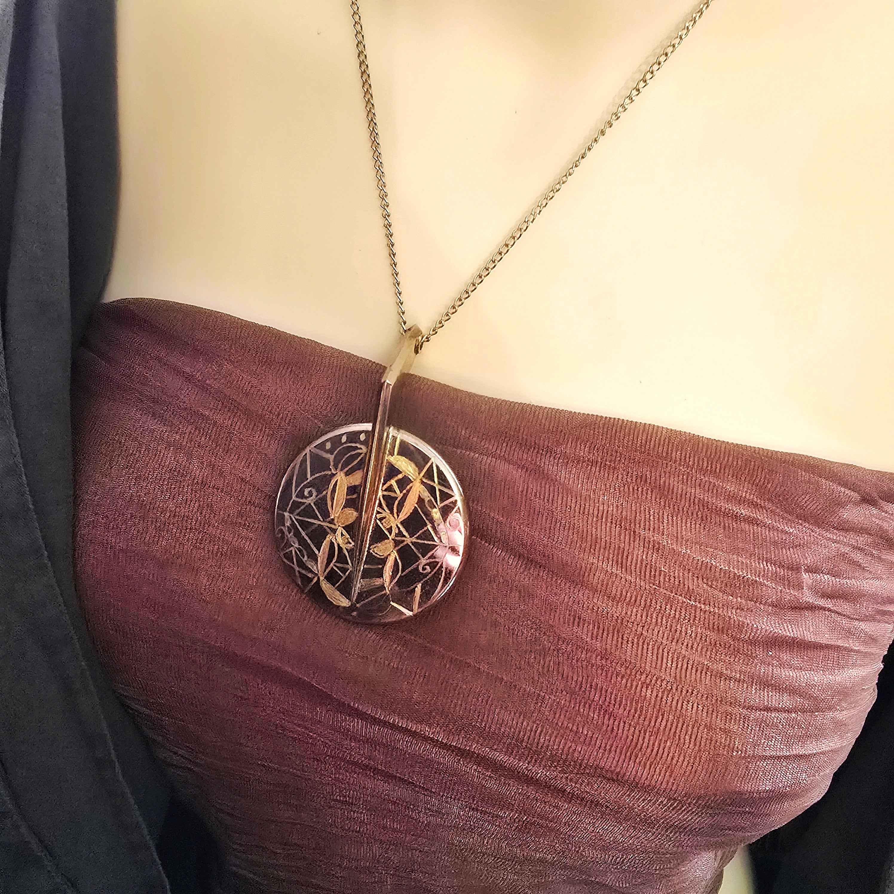Collier de clé de saxophone avec mandala