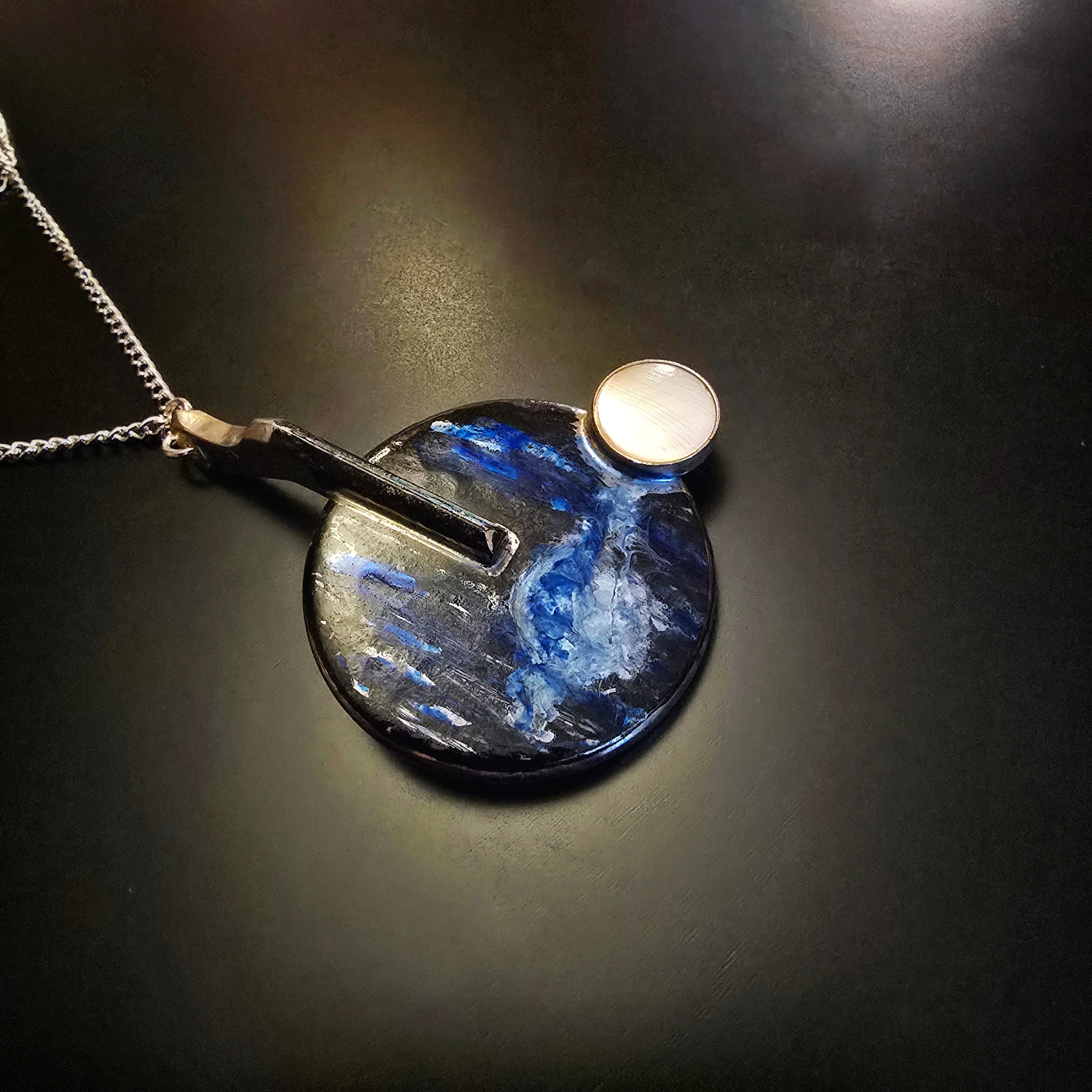 Collier de clé de saxophone reflet de lune