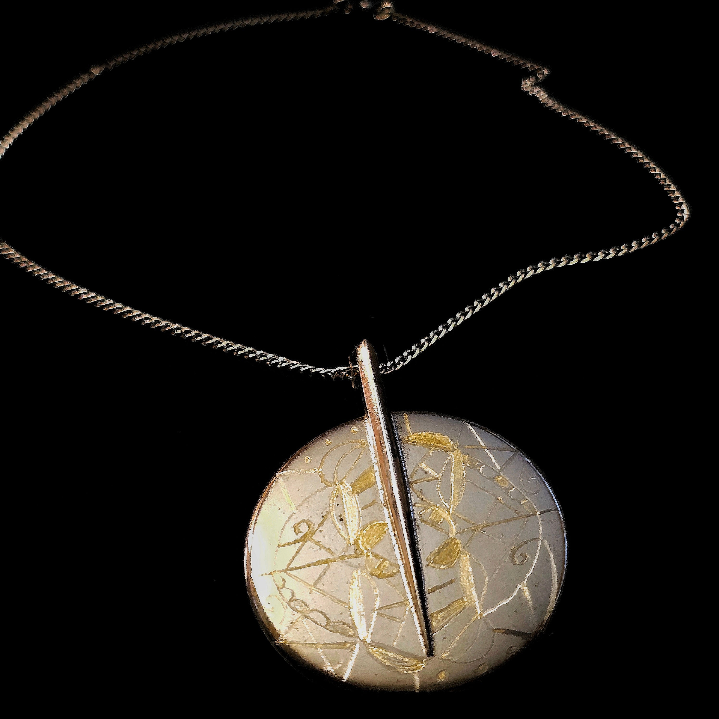 Collier de clé de saxophone avec mandala